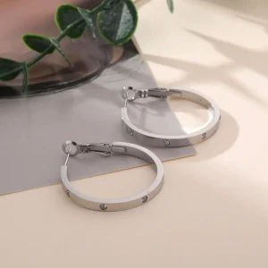 boucles d'oreilles créoles serti de zirconium 30mm