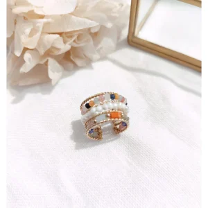 Bague élégante avec pierre perle